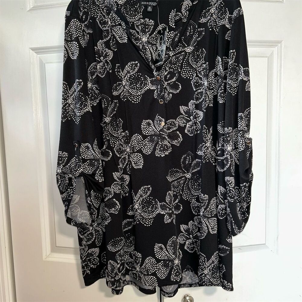 Ava & Grace Women's 3X Black Floral Knee Length Tunic Dress